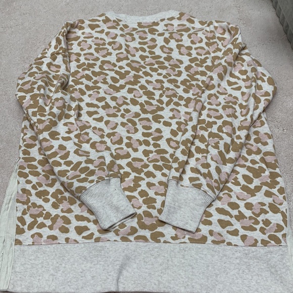Aerie Cheetah Print Crew Neck - Picture 3 of 4